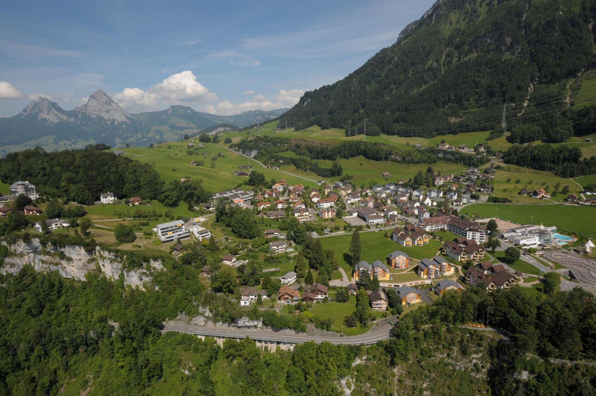 Apart Holidays Morschach Bagian luar foto